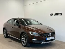 Brun Begagnad 2015 Volvo S60 CC Summum Sedan | 169 900 kr (Marknadspris)