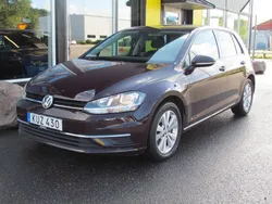 Svart rubin Begagnad 2017 VW Golf VII Halvkombi | 179 500 kr (Marknadspris)