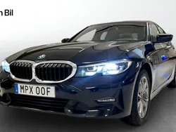 Svart Begagnad 2021 BMW 330e Sport Line Sedan | 324 900 kr (Bra pris)