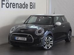 Svart Begagnad 2022 Mini Cooper SE Halvkombi | 229 000 kr (Marknadspris)
