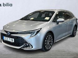 Silver Begagnad 2024 Toyota Corolla Style Kombi | 324 900 kr (Marknadspris)