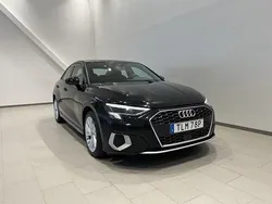Svart (brilliantsvart) Begagnad 2023 Audi A3 Advanced Plus Sedan | 254 900 kr (Bra pris)