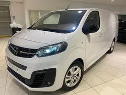 Vit Begagnad 2023 Opel Vivaro-e Combi Van | 519 000 kr (Dyr)