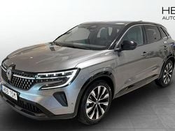 Grå (grey) Begagnad 2024 Renault Austral SUV | 330 000 kr