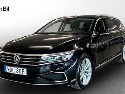 Svart Begagnad 2019 VW Passat GTE Kombi | 229 900 kr (Marknadspris)