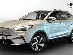 Grå (grey) Begagnad 2022 MG ZS Luxury Sedan | 244 900 kr (Superpris)