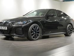 Svart Begagnad 2022 BMW i4 Shadowline Sedan | 529 000 kr (Marknadspris)