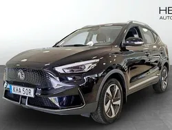 Svart (black) Begagnad 2022 MG ZS Comfort Sedan | 239 900 kr (Superpris)