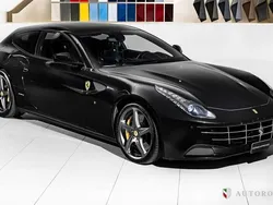Svart Begagnad 2015 Ferrari FF Sportkupé | 1 695 000 kr