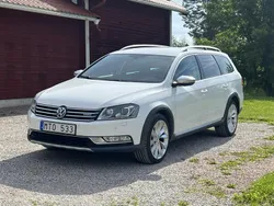 Vit Begagnad 2012 VW Passat Alltrack Kombi | 95 500 kr (Marknadspris)