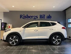 Vit Begagnad 2019 Hyundai Tucson N Line SUV | 229 900 kr (Marknadspris)