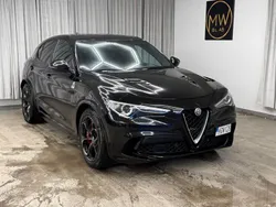 Svart Begagnad 2019 Alfa Romeo Stelvio Quadrifoglio SUV | 509 900 kr (Marknadspris)
