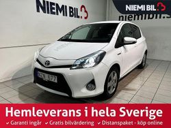 Vit Begagnad 2013 Toyota Yaris Hybrid Style Halvkombi | 114 900 kr (Marknadspris)