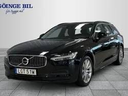Svart Begagnad 2021 Volvo V90 Momentum Kombi | 339 000 kr (Marknadspris)