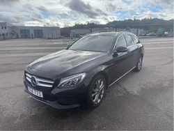 Svart Begagnad 2018 Mercedes C180 Avantgarde Kombi | 185 000 kr (Superpris)