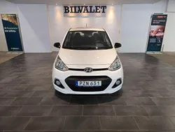 Vit Begagnad 2016 Hyundai i10 Halvkombi | 69 900 kr (Marknadspris)