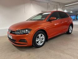 Orange (orange met) Begagnad 2018 VW Polo Halvkombi | 149 000 kr (Marknadspris)