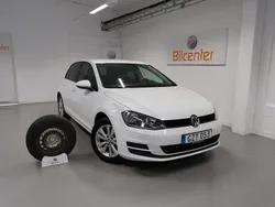 Vit Begagnad 2016 VW Golf VII Halvkombi | 129 900 kr (Marknadspris)
