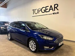 Blå Begagnad 2015 Ford Focus Titanium Kombi | 79 900 kr (Marknadspris)