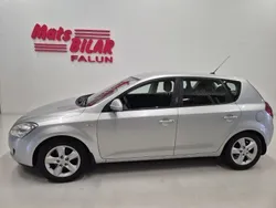 Silver Begagnad 2009 Kia Ceed Halvkombi | 39 900 kr (Marknadspris)