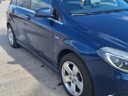 Blå Begagnad 2012 Mercedes B180 Minibuss | 66 000 kr (Superpris)