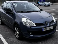 Blå Begagnad 2006 Renault Clio R.S. Halvkombi | 21 800 kr (Marknadspris)