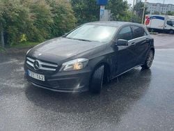 Svart Begagnad 2014 Mercedes A180 AMG line Halvkombi | 110 000 kr (Superpris)
