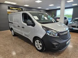 Grå Begagnad 2016 Opel Vivaro Van | 119 900 kr (Superpris)