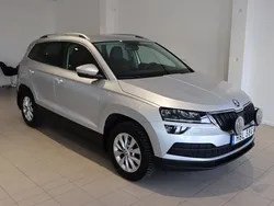Silver (brilliant silver metallic) Begagnad 2020 Skoda Karoq SUV | 164 900 kr (Bra pris)