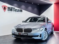 Blå Begagnad 2022 BMW 530e Luxury Line Sedan | 479 900 kr (Marknadspris)