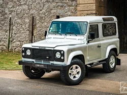 Begagnad 2005 Land Rover Defender SUV | 479 900 kr