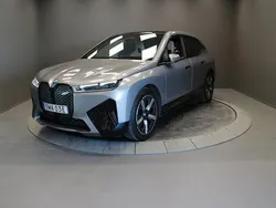Grå Begagnad 2022 BMW iX Comfort Edition SUV | 779 000 kr (Lite dyr)