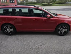 Röd Begagnad 2012 Volvo V70 Kinetic Kombi | 52 000 kr (Bra pris)