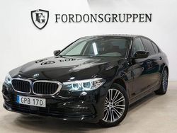 Svart Begagnad 2020 BMW 530 iPerformance Sedan | 319 800 kr (Marknadspris)