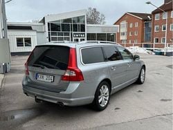 Silver Begagnad 2011 Volvo V70 Summum Kombi | 64 900 kr (Superpris)