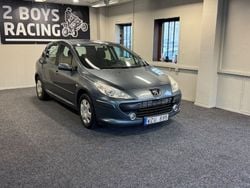 Mörkgrå (grå) Begagnad 2006 Peugeot 307 Halvkombi | 27 900 kr (Lite dyr)