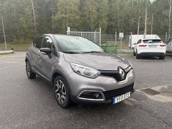 Flerfärgad Begagnad 2016 Renault Captur SUV | 119 900 kr (Marknadspris)