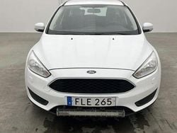 Vit Begagnad 2017 Ford Focus Trend Kombi | 114 000 kr