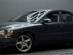 Grå Begagnad 2008 Volvo S60 Standard Sedan | 59 900 kr (Marknadspris)