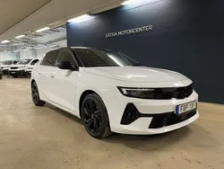 Vit Begagnad 2023 Opel Astra Halvkombi | 279 900 kr (Dyr)