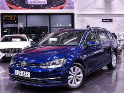 Mörkblå Begagnad 2020 VW Golf VIII Kombi | 149 900 kr (Marknadspris)