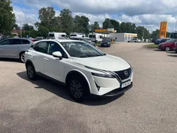 Vit Begagnad 2024 Nissan Qashqai SUV | 249 900 kr (Bra pris)