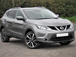 Grå Begagnad 2017 Nissan Qashqai Tekna SUV | 148 000 kr (Marknadspris)