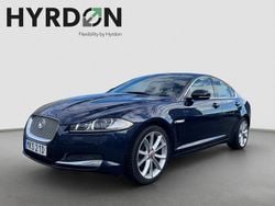 Mörkblå Begagnad 2014 Jaguar XF Sedan | 129 900 kr