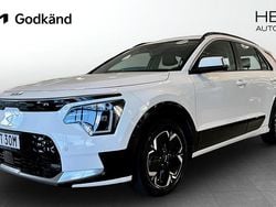 Vit (white) Begagnad 2022 Kia e-Niro SUV | 299 900 kr (Marknadspris)