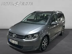 Mörkgrå Begagnad 2013 VW Touran Minibuss | 88 800 kr (Marknadspris)