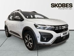 Vit Begagnad 2023 Dacia Sandero Expression SUV | 174 900 kr (Marknadspris)