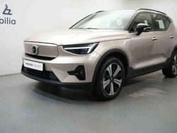 Grå Begagnad 2023 Volvo XC40 Single Motor SUV | 389 900 kr