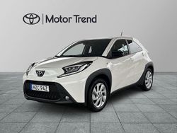 Vit Begagnad 2025 Toyota Aygo Comfort Halvkombi | 209 000 kr (Marknadspris)