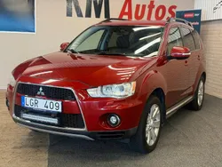 Mörkröd Begagnad 2011 Mitsubishi Outlander SUV | 74 900 kr (Marknadspris)